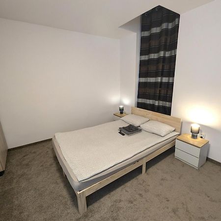 Sandor Central Studio Apartment Тыргу-Муреш Экстерьер фото